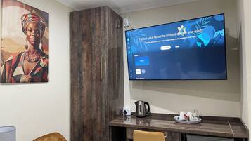 Standard Double Room, Non Smoking | Desk, laptop workspace, iron/ironing board, free WiFi