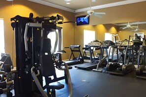 Fitness facility - Bella Vida Cozy 3BD/3BA *King Bed *Private Pool (Kissimmee)