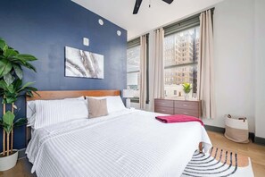 Iron/ironing board, WiFi