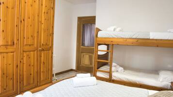 Free WiFi, bed sheets