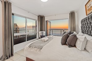 3 bedrooms, free WiFi, bed sheets - Atlantic Terraces Penthouse (Blouberg)