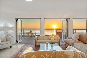 TV - Atlantic Terraces Penthouse (Blouberg)