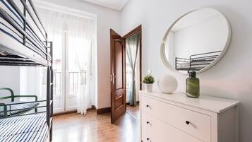 2 bedrooms, iron/ironing board, travel crib, free WiFi