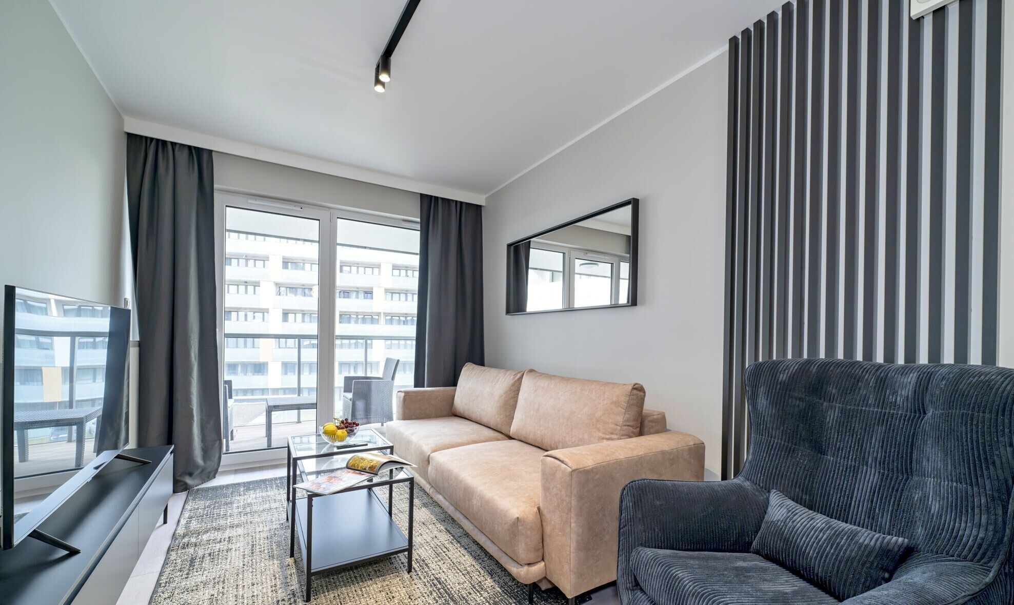 Apartament clàssic (Kasprowicza 223) | Sala d'estar | Televisor de pantalla plana 