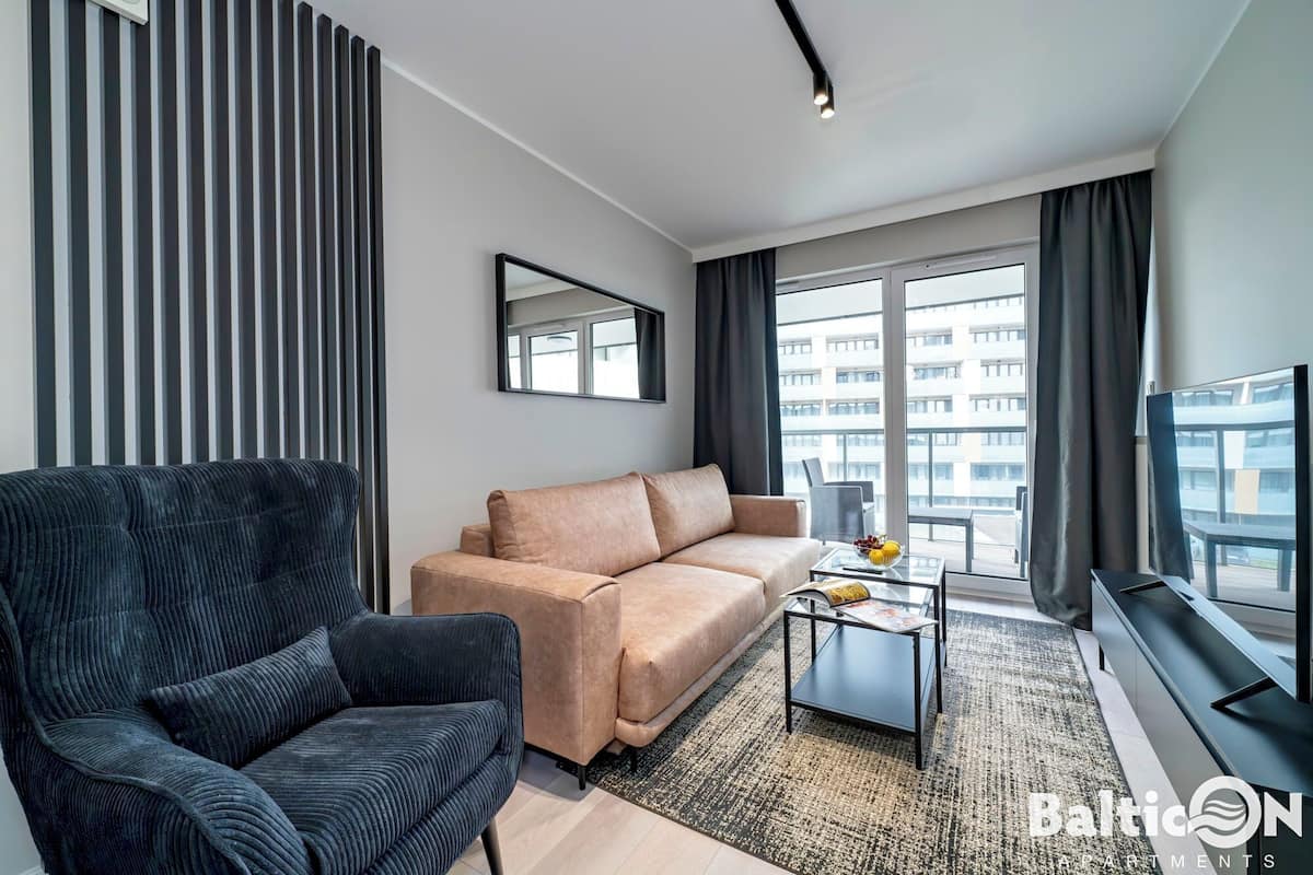 Căn hộ phong cách cổ điển (Kasprowicza 224) | Khu phòng khách | TV màn hình phẳng