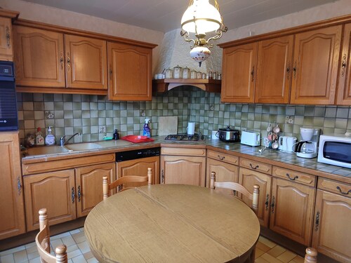 Family Gîte with Shared Game Room, Terrace & Garden, Wi-Fi