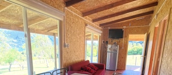 Countryside, sun, tranquility. Wake up to birdsong this summer!