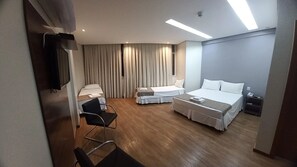 Caja de seguridad en la habitación, cortinas blackout y cunas gratuitas 