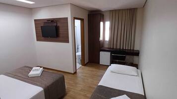 In-room safe, blackout drapes, free WiFi, wheelchair access