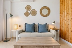 TV - Balcony overlooking the sea - Sea view (Torremolinos)