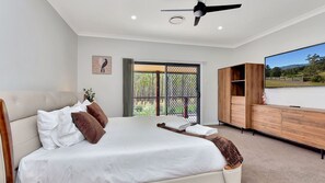 4 chambres, fer et planche à repasser, Wi-Fi gratuit