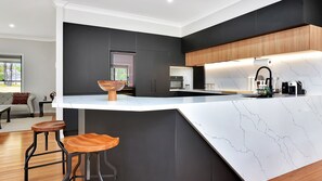 Private kitchen - Among The Vines - Premium Living and Memorable Stays (North Rothbury)