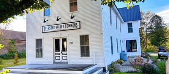 Retreat for 2 in the Heart of the Maine Mountains