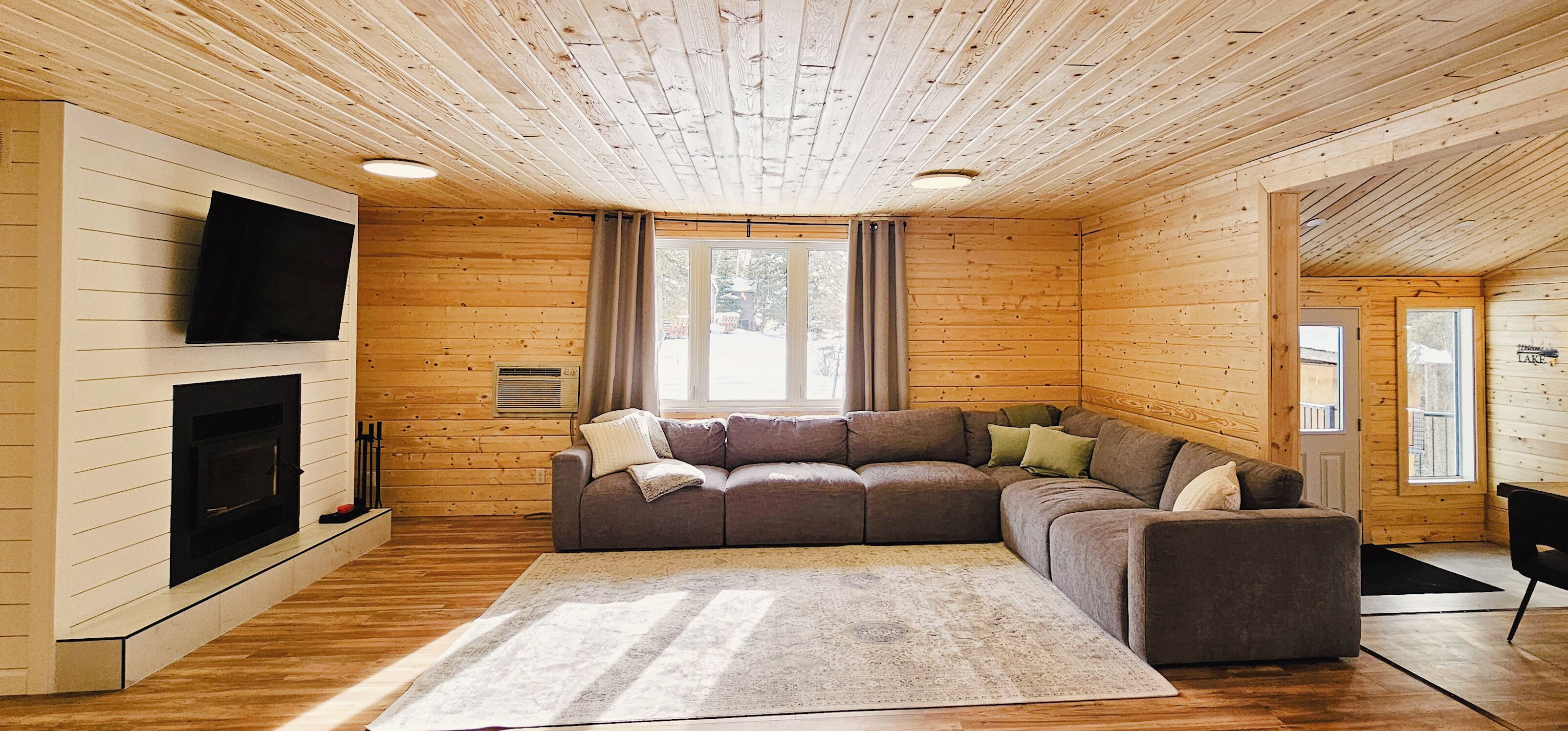 Luxury Cabin, Resort View | Living area