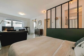 1 chambre, fer et planche à repasser, Wi-Fi, draps fournis