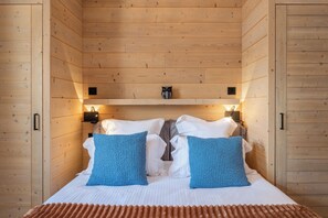 3 chambres, fer et planche à repasser, Wi-Fi gratuit, draps fournis
