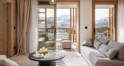 Cumbre – Ski-in/Ski-out Retreat with Mountain View