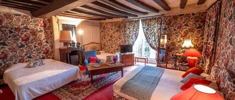 Een kluis op de kamer, geluiddichte muren, gratis wifi