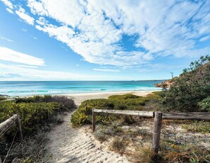Beach nearby - ClickSardegna San Michele Penthouse with Terrace and Parking in the City Center (Alghero)