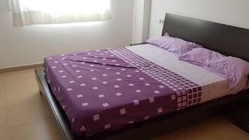 3 Schlafzimmer, Bügeleisen/Bügelbrett, WLAN, Bettwäsche