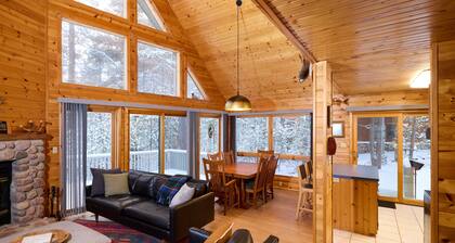 The Pines at Bear Lake - Superb Cabin in Hazelhurst - 3 Bed, 2 Bath