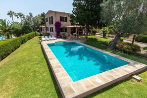 Outdoor pool - Villa Alzina (Alcúdia)