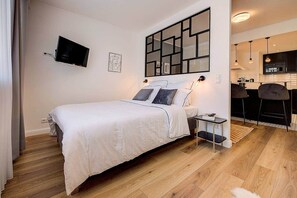 1 quarto, ferros/tábuas de passar roupa, Wi-Fi, roupa de cama