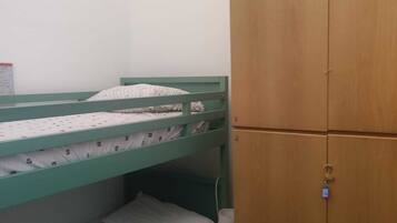 Dortoir Partagé, non-fumeurs | Espace de travail pour ordinateur portable, Wi-Fi gratuit