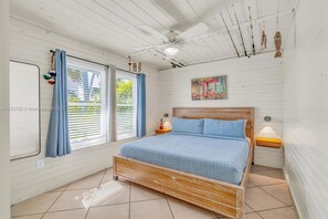 2 bedrooms, WiFi, bed sheets, wheelchair access