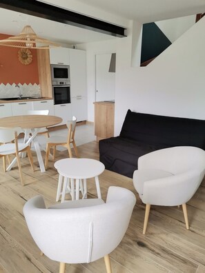 Älytelevisio, kirjoja