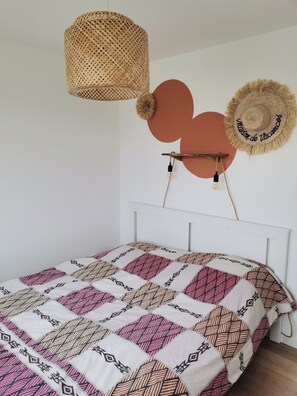 2 makuuhuonetta, vauvan matkasänky, ilmainen Wi-Fi