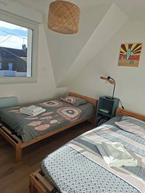 2 habitaciones, cuna de viaje y wifi gratis 