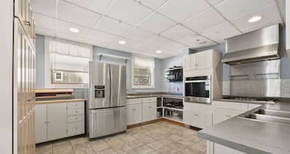 Large Home Southwest Harbor overlooking the Harbor