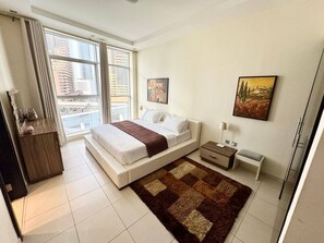 2 bedrooms, iron/ironing board, WiFi, bed sheets - Charming 2-bedroom apartment in lovely Dubai with fitness room, AC (Dubai)