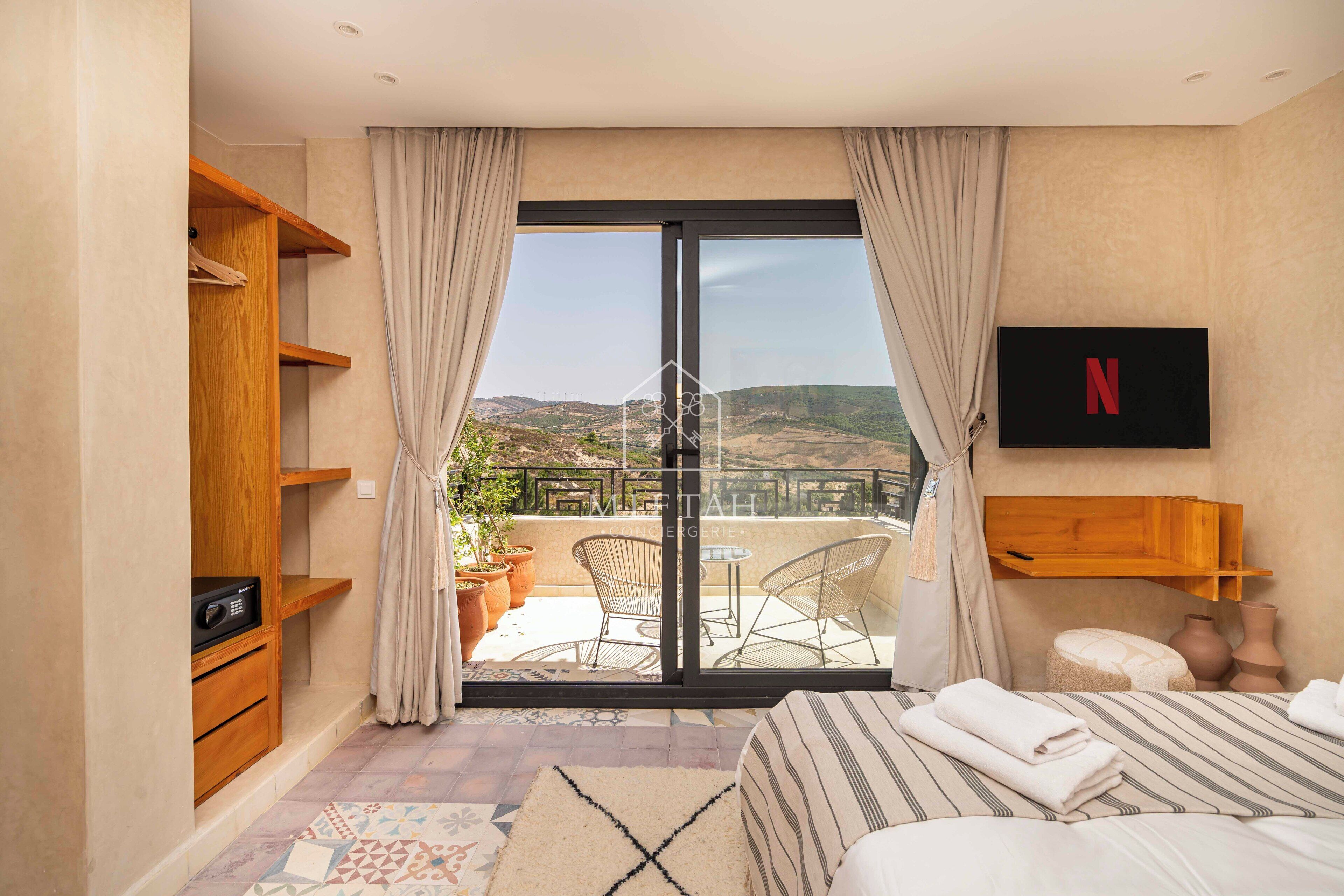 Classic Double Room | In-room safe, laptop workspace, blackout drapes, free WiFi