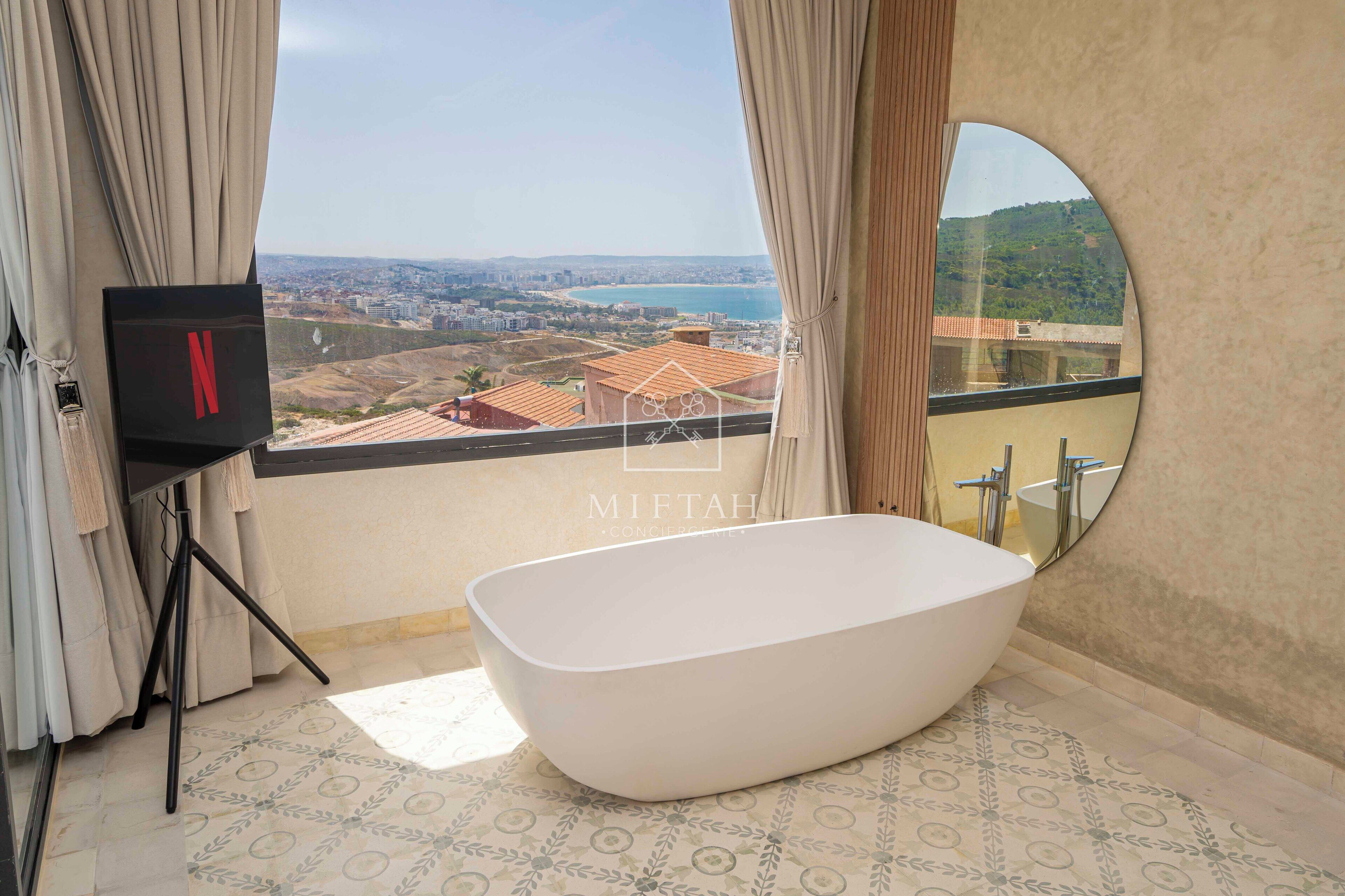 Deluxe Double Room | In-room safe, laptop workspace, blackout drapes, free WiFi