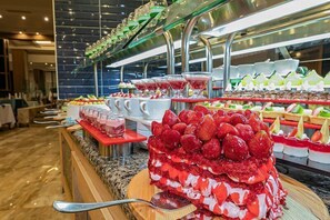 Free daily buffet breakfast  - Sunny Egypt Holidays  (Hurghada)