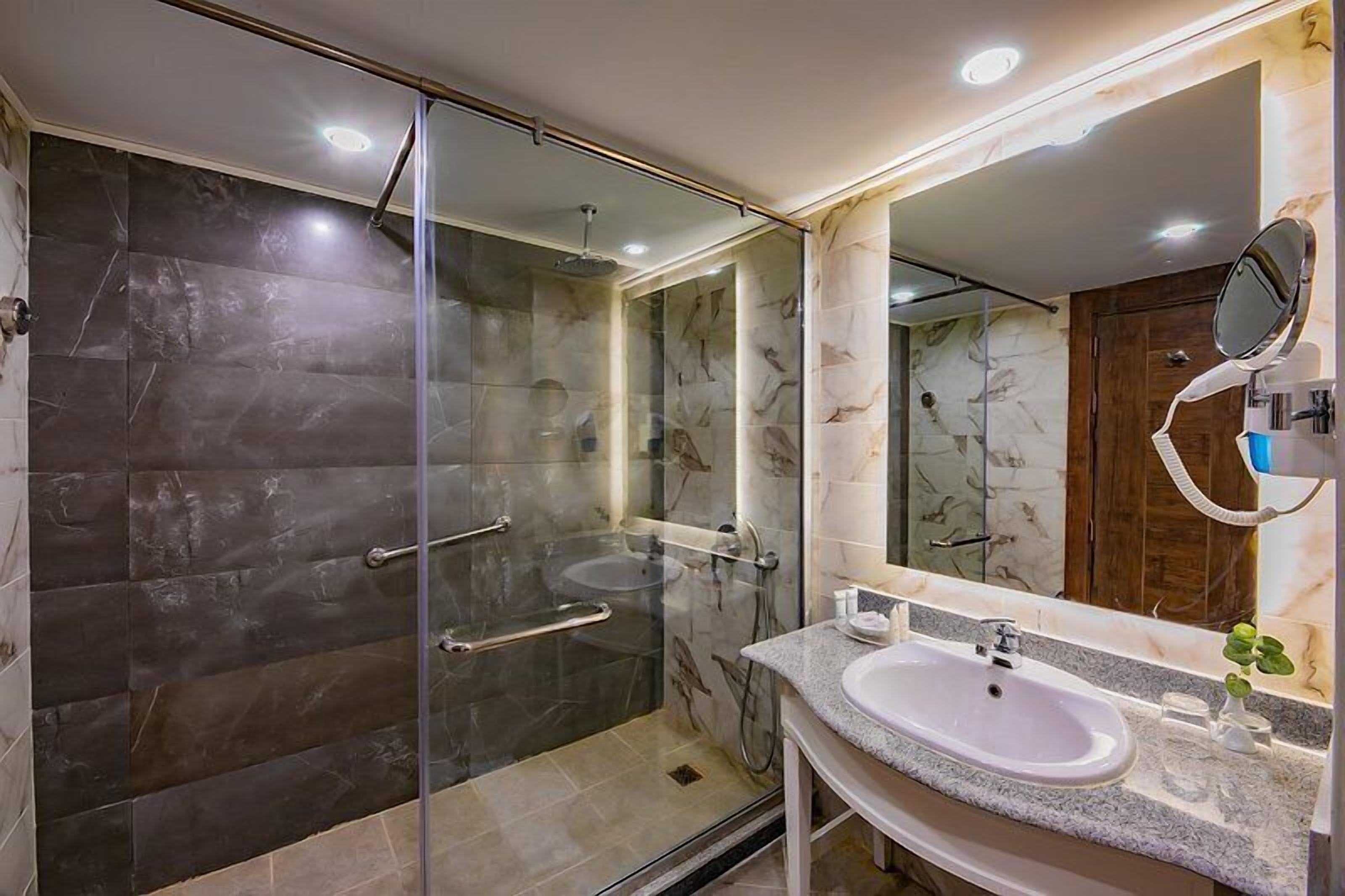 Family Double or Twin Room, Balcony, Sea View