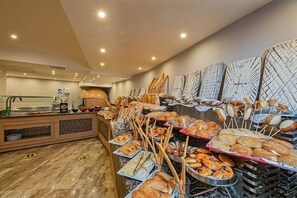 Tägliches inbegriffenes Frühstücksbuffet