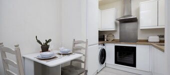 Beautiful Apartment | Lincoln Cathedral | Parking