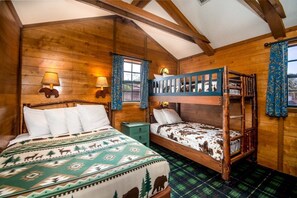 1 bedroom, travel cot, free WiFi, bed sheets