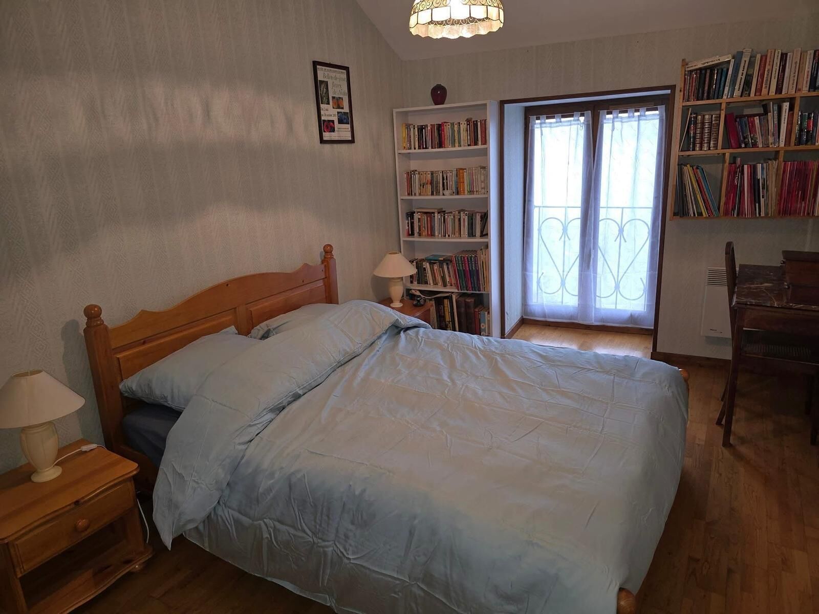 6 soverom, skrivebord, reiseseng for barn og wi-fi (inkludert)