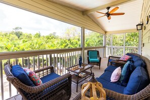 Smart TV, DVD player - Sunshine Hideaway  Peaceful 3BD/2BA Home with Private Pool & Screened Porch (Marathon)