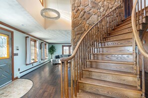 Interior - 8BR Family Oasis w/ Pool, Hot Tub, Firepit, and Playground! (Cayuga)