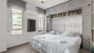 3 chambres, fer et planche Ă repasser, Wi-Fi, draps fournis