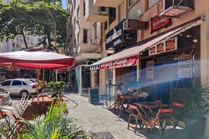 Apartment | Outdoor dining - Copacabana Light - Conforto (Rio de Janeiro)