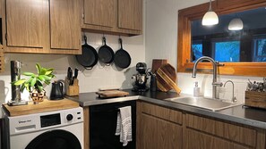 Microwave, oven, stovetop, dishwasher