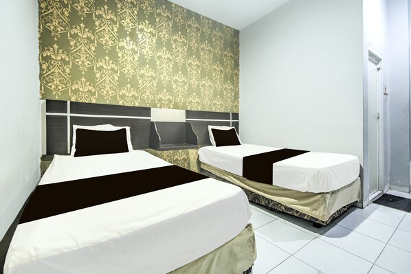 Premium bedding, desk, free WiFi, bed sheets