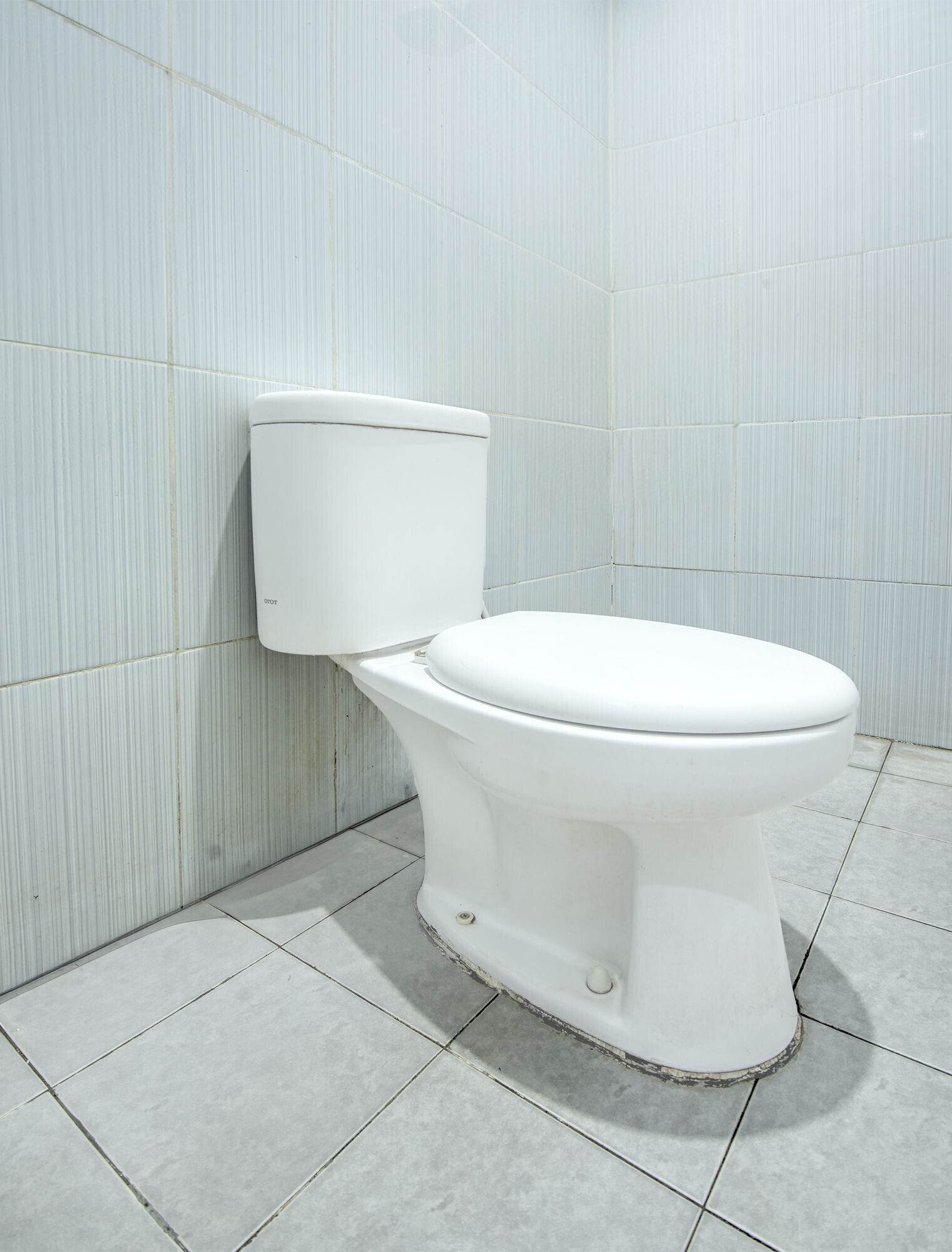 Shower, free toiletries, towels, soap