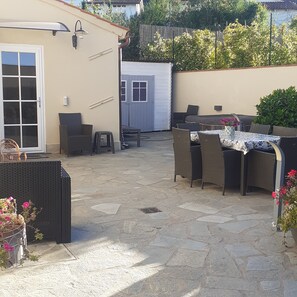 Outdoor dining - THE HOUSE OF BAGGIORO (Capannori)
